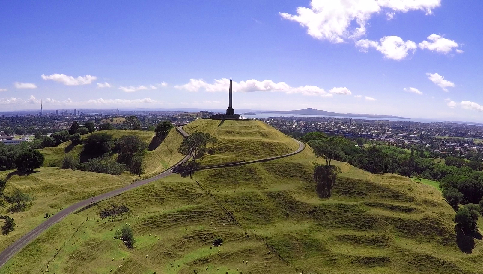 ​Deaf Wellbeing Social Walking group  One Tree Hill 