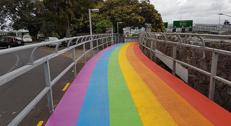 ​Deaf Wellbeing Social Walking group  The Rainbow Path 